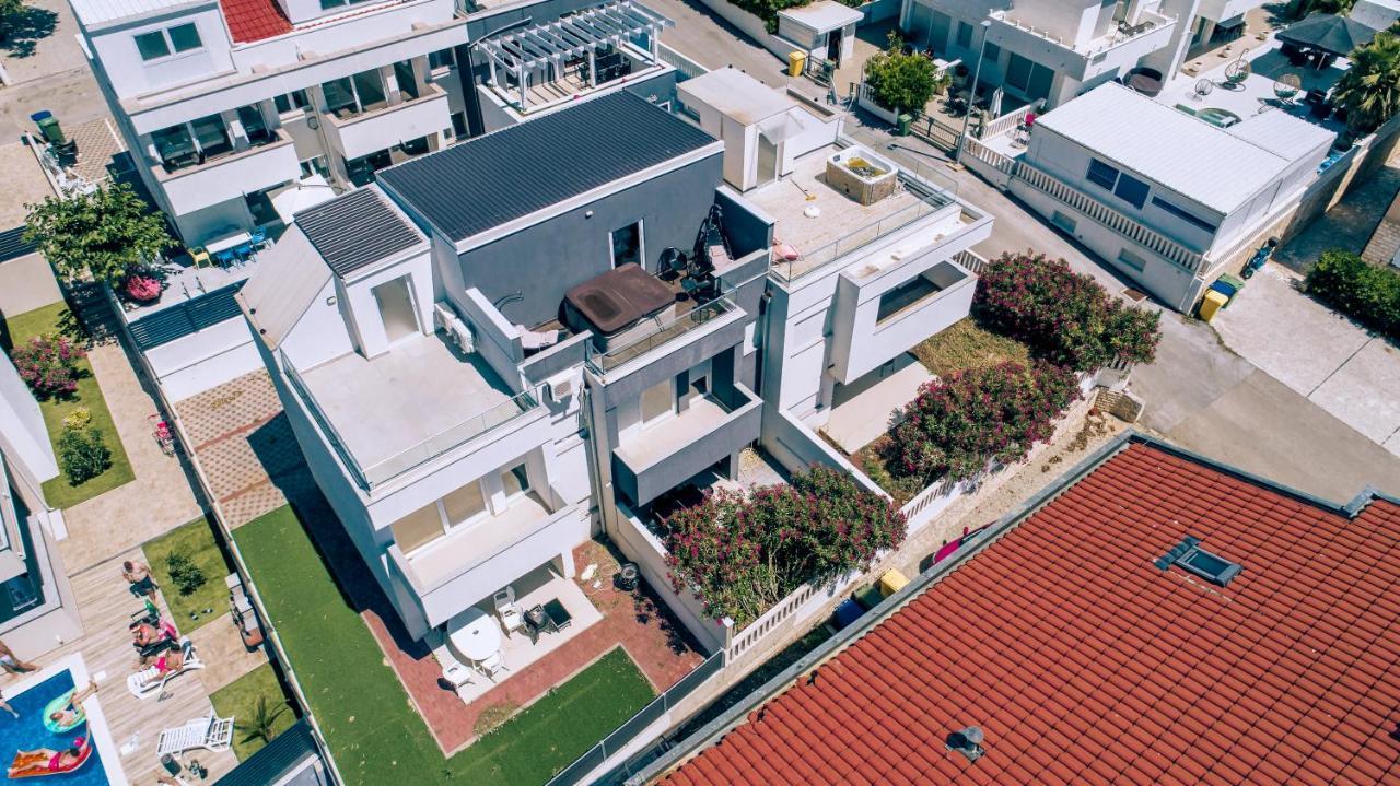 Villa Tina Novalja Ngoại thất bức ảnh